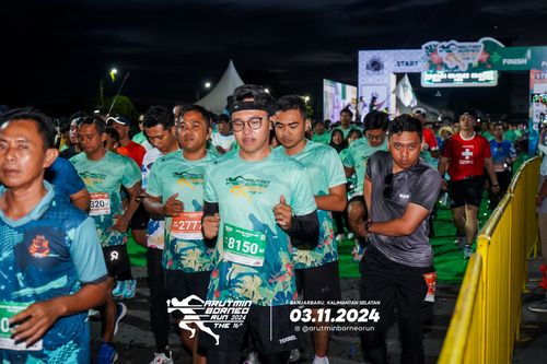 Race photo from Arutmin Borneo Run 2024
