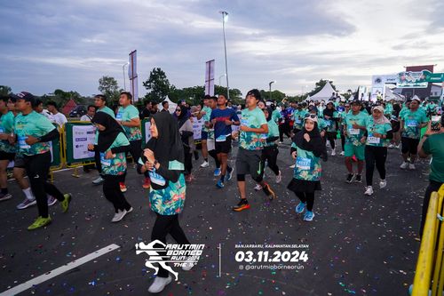 Race photo from Arutmin Borneo Run 2024