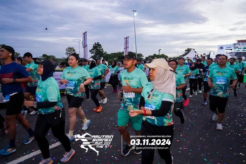 Race photo from Arutmin Borneo Run 2024