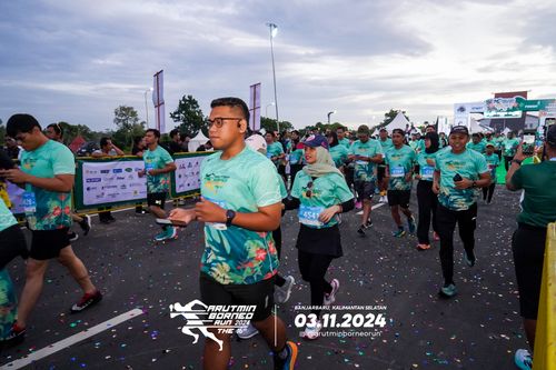 Race photo from Arutmin Borneo Run 2024