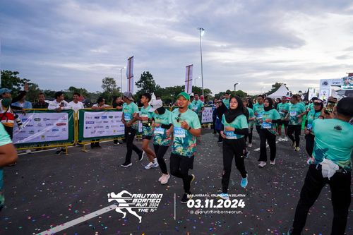 Race photo from Arutmin Borneo Run 2024