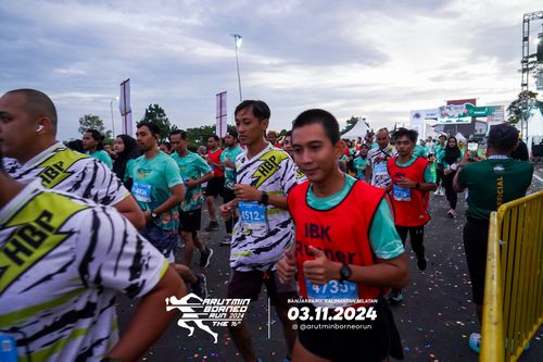 Race photo from Arutmin Borneo Run 2024