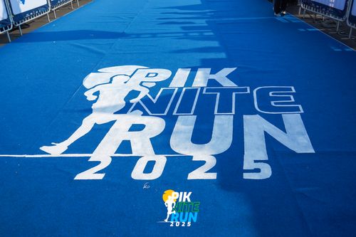 Race photo from PIK NITE RUN 2025
