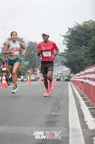 Race photo from ONE RUN 10K 2025