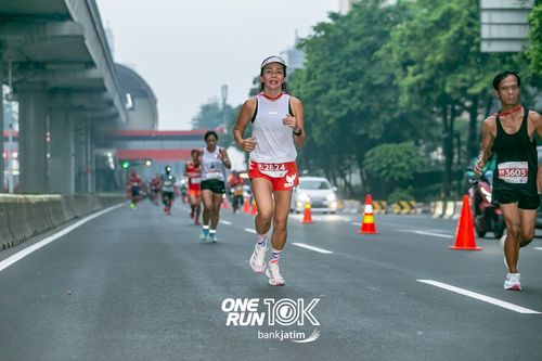 Race photo from ONE RUN 10 K