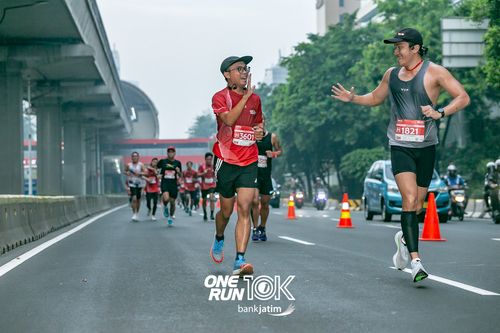 Race photo from ONE RUN 10 K