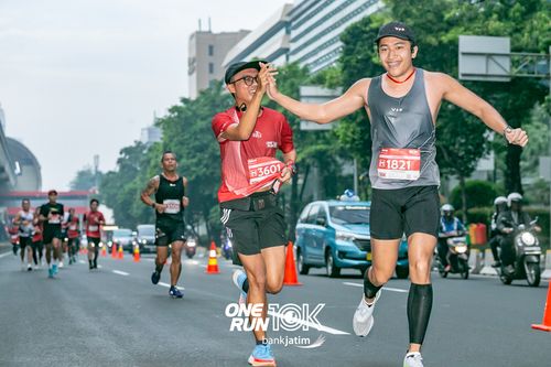Race photo from ONE RUN 10 K