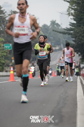 Race photo from ONE RUN 10K 2025