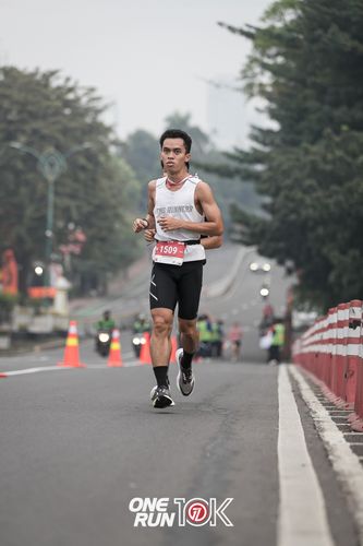 Race photo from ONE RUN 10K 2025