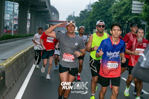 Race photo from ONE RUN 10 K