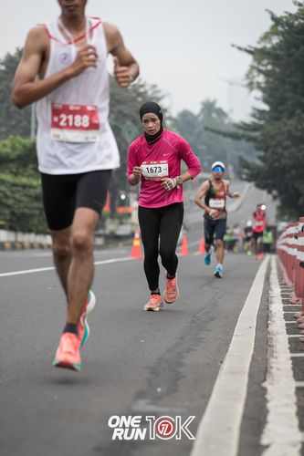 Race photo from ONE RUN 10K 2025