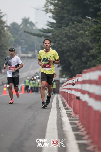 Race photo from ONE RUN 10K 2025