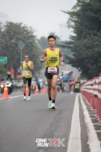 Race photo from ONE RUN 10K 2025
