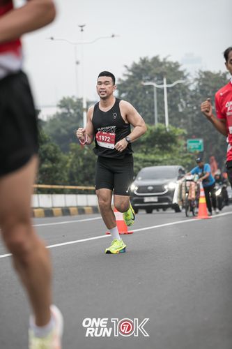 Race photo from ONE RUN 10K 2025