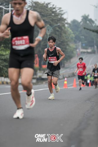 Race photo from ONE RUN 10K 2025