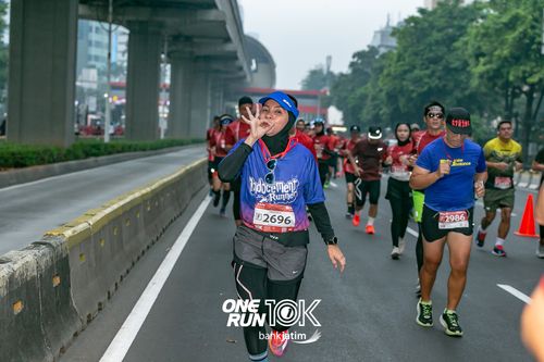Race photo from ONE RUN 10 K