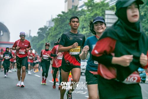 Race photo from ONE RUN 10 K