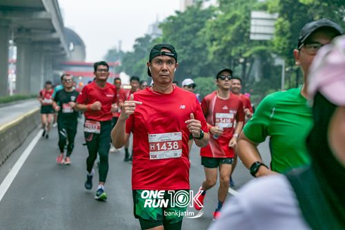 Race photo from ONE RUN 10 K