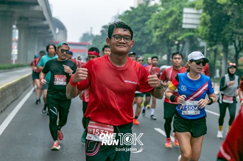 Race photo from ONE RUN 10 K