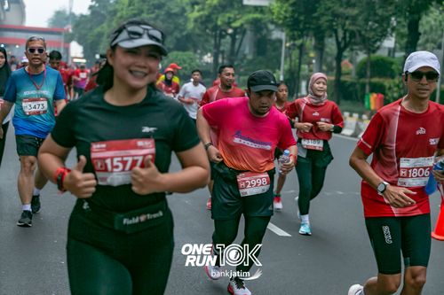Race photo from ONE RUN 10 K
