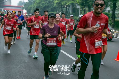 Race photo from ONE RUN 10 K
