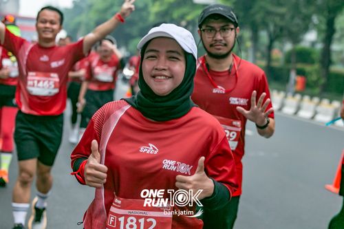 Race photo from ONE RUN 10 K