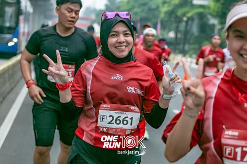 Race photo from ONE RUN 10 K