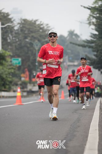 Race photo from ONE RUN 10K 2025