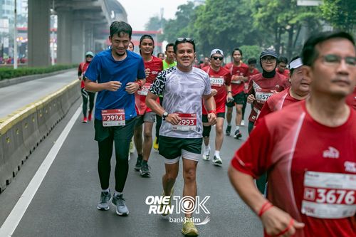 Race photo from ONE RUN 10 K