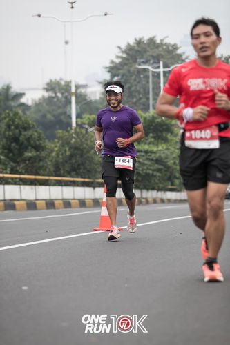 Race photo from ONE RUN 10K 2025