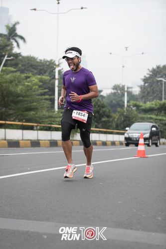 Race photo from ONE RUN 10K 2025