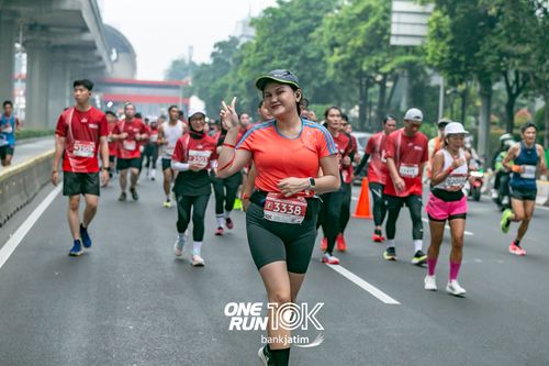 Race photo from ONE RUN 10 K