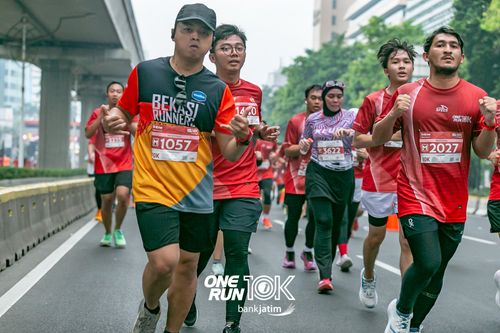 Race photo from ONE RUN 10 K