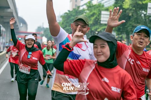 Race photo from ONE RUN 10 K