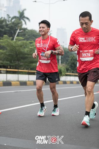 Race photo from ONE RUN 10K 2025