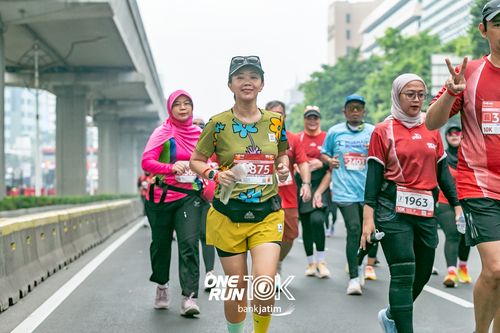 Race photo from ONE RUN 10 K