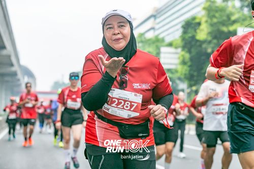 Race photo from ONE RUN 10 K