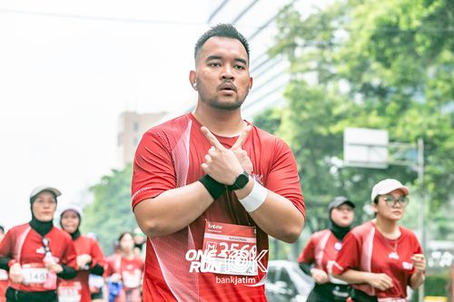 Race photo from ONE RUN 10 K