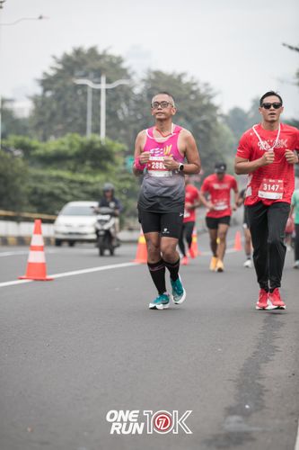 Race photo from ONE RUN 10K 2025