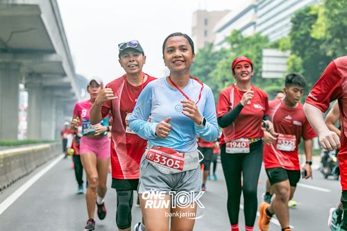 Race photo from ONE RUN 10 K