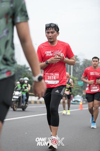 Race photo from ONE RUN 10K 2025