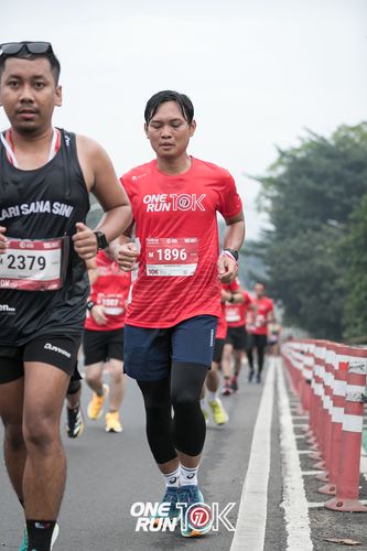 Race photo from ONE RUN 10K 2025
