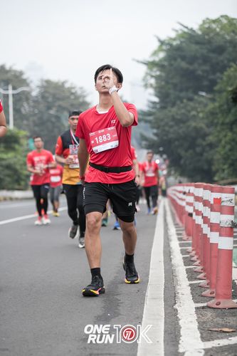 Race photo from ONE RUN 10K 2025