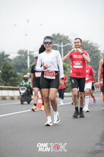 Race photo from ONE RUN 10K 2025