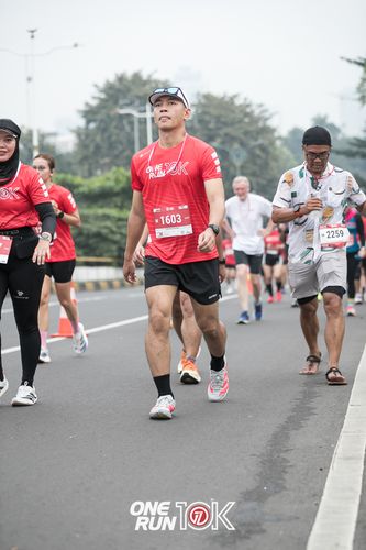 Race photo from ONE RUN 10K 2025
