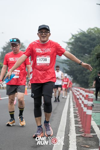 Race photo from ONE RUN 10K 2025