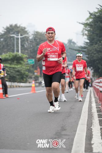 Race photo from ONE RUN 10K 2025