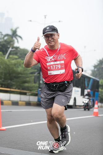 Race photo from ONE RUN 10K 2025