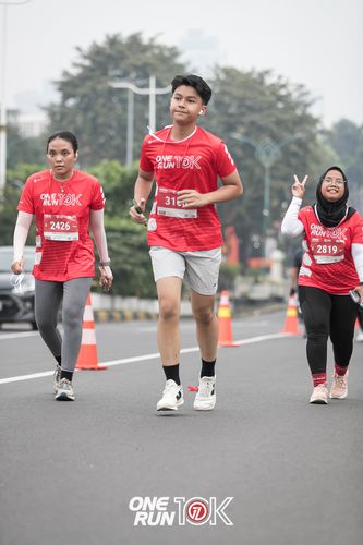 Race photo from ONE RUN 10K 2025