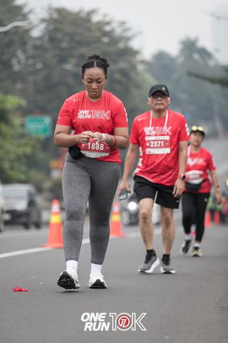 Race photo from ONE RUN 10K 2025